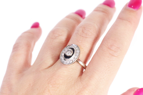 Art Deco style diamond sapphire ring in 18 karat white gold, 1970, vintage ring, synthetic sapphire