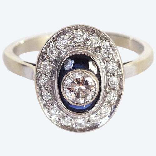 Art Deco style diamond sapphire ring in 18 karat white gold, 1970, vintage ring, synthetic sapphire