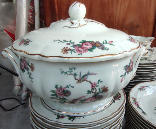 Altes 143-teiliges Geschirrset Limoges Bernardaud Modell Bengali