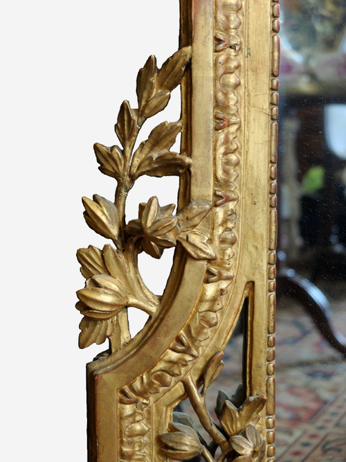 Important miroir d'époque Louis XVI en bois doré