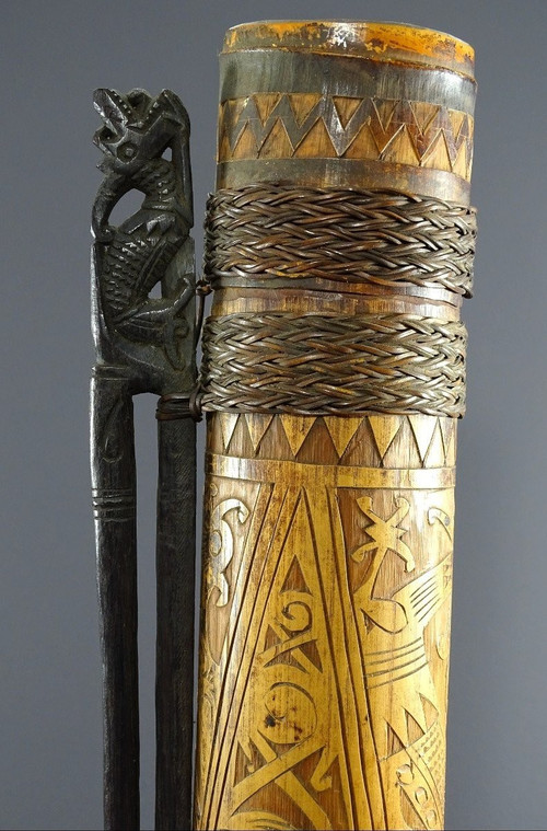 Indonesien, Dayak Ethnie, Mitte des 20. Jahrhunderts, Bambus Sarbacane Pfeilköcher.
