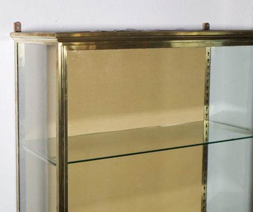 Vetrina in ottone, inizio XX secolo