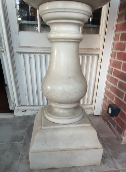 Antique large stoup Carrara marble