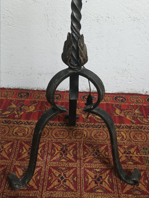 Lampada da terra in ferro battuto con 5 bracci 1940