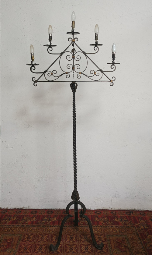 Lampada da terra in ferro battuto con 5 bracci 1940