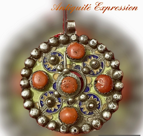 FIBEL, Anhänger, BENI YENNI, GRANDE KABYLIE, ALGERIEN. Ethnischer Schmuck . Berber Schmuck.