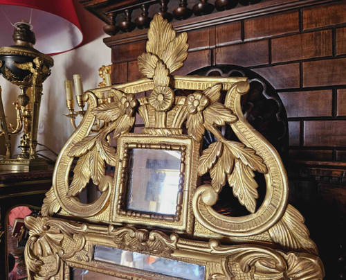 Miroir En Bois Doré à Parcloses époque XVIIIème 50x96 Cm