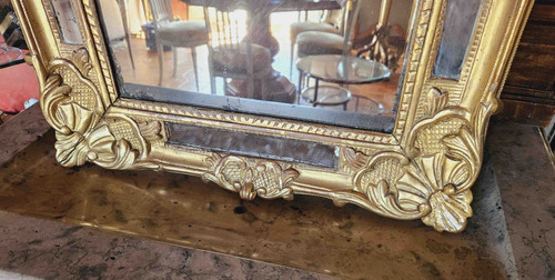 Miroir En Bois Doré à Parcloses époque XVIIIème 50x96 Cm