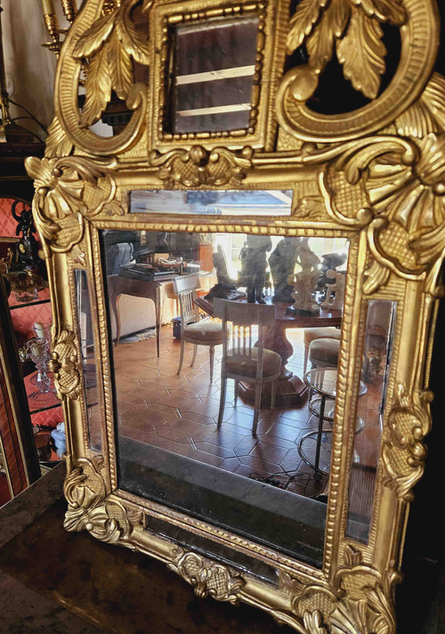 Miroir En Bois Doré à Parcloses époque XVIIIème 50x96 Cm
