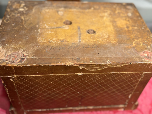 Reliquary Base In Carved And Gilded Wood - 17th century