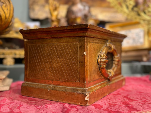 Reliquary Base In Carved And Gilded Wood - 17th century