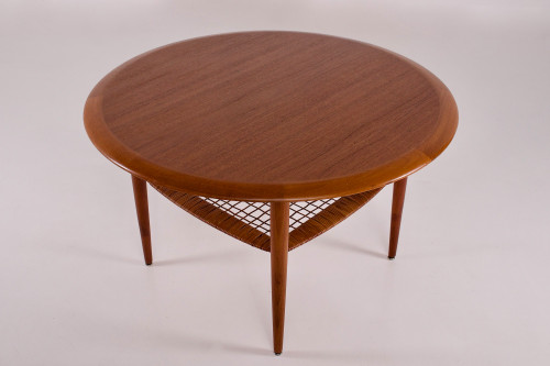 Danish coffee table Johannes Andersen.