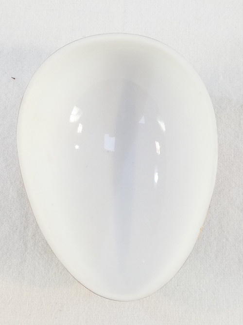 RARE FANCY BOX Porcelain egg lying down HEREND HUNGARY collection MACAO black background