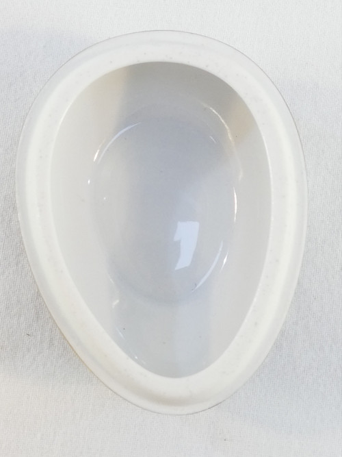 RARE FANCY BOX Porcelain egg lying down HEREND HUNGARY collection MACAO black background