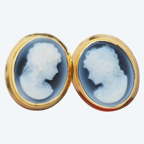 Boucles d'oreilles en or jaune et camée sur onyx 