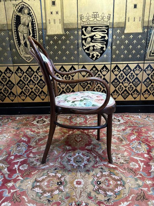 Kohn armchair no15