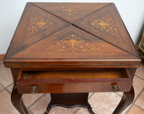 Table De Jeu Ancienne Angleterre Du 19ème Siècle.