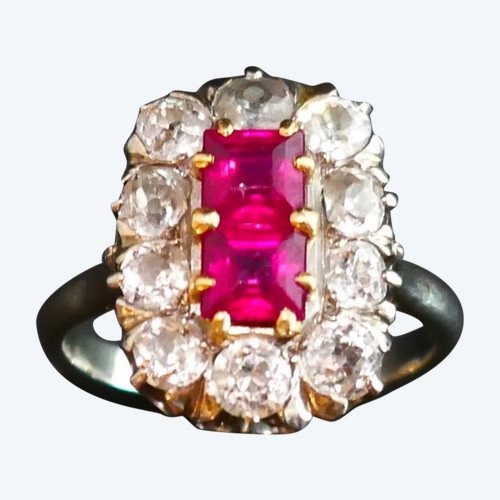 Bague Ancienne Diamants Et Rubis Verneuil Calibrés.