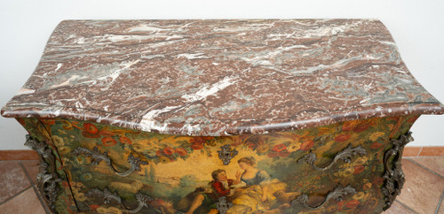 Antique French Napoleon III chest of drawers, 19th century.