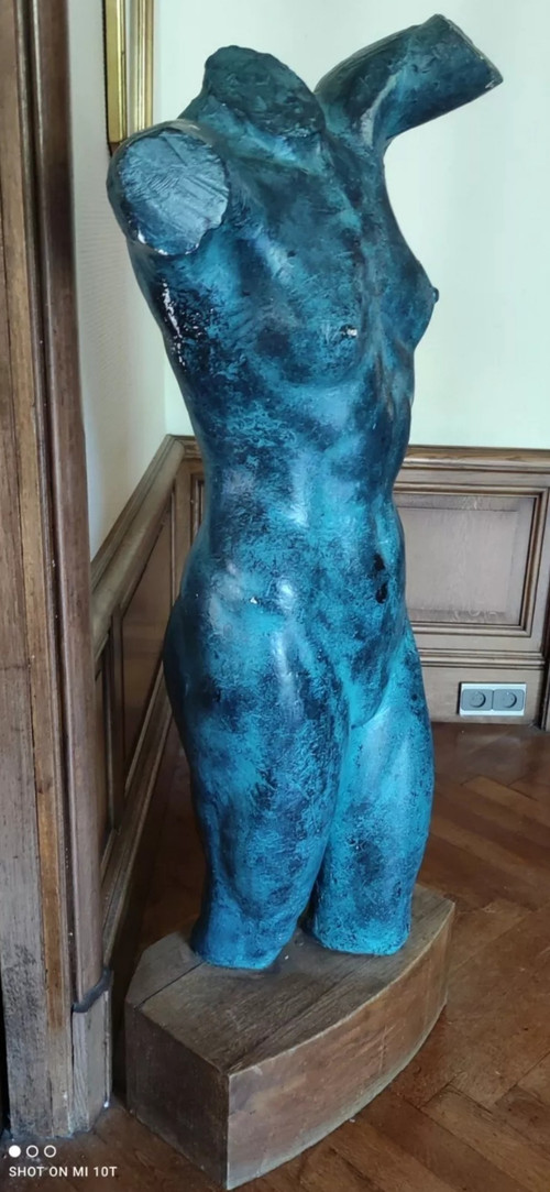 Grande statua scultura in gesso di donna nuda