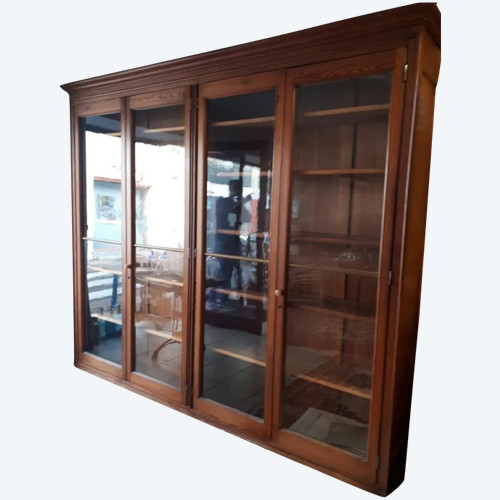 Ancienne Grande vitrine Bibliothèque