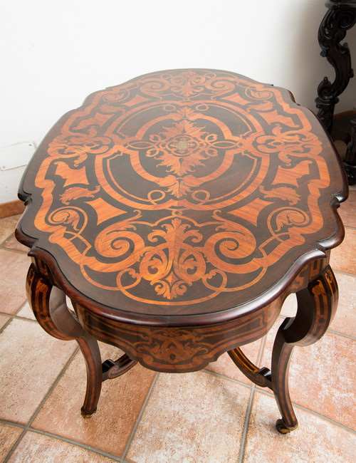Table ancienne Française Napoléon III, époque 19ème Siècle.