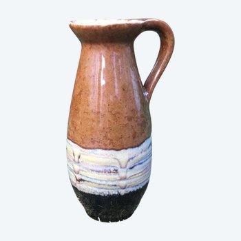 Art-deco pitcher
