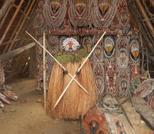 Masque baba Tagwa, vannerie, masque heaume, art tribal, art océanien, Papouasie Nouvelle Guinée