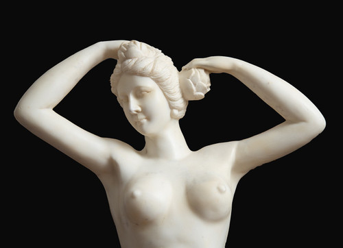 Scultura Antica in Marmo Bianco Statuario, Altezza 148 Cm. Roma XIX secolo.