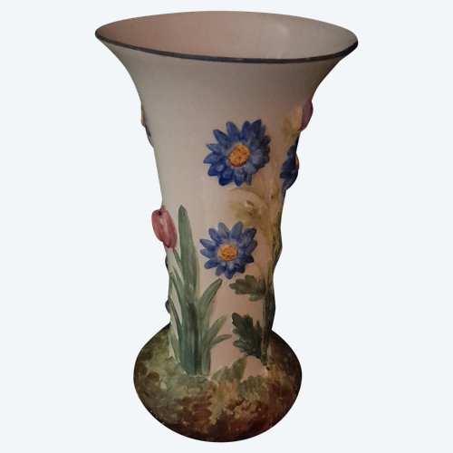 Manufacture  J. Vieillard & Cie Bordeaux Vase en relief