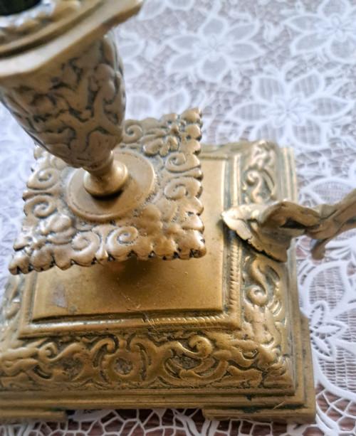 Portacandele a mano in bronzo della fine del XIX secolo