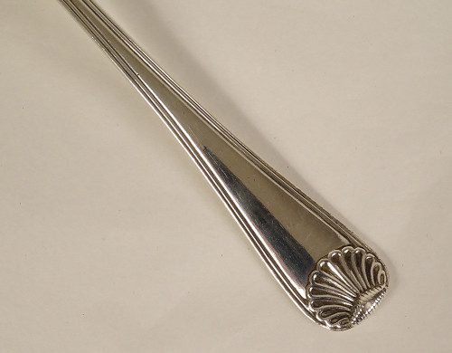 Streulöffel Sterling Silber Farmers General Shell 85gr XVIII
