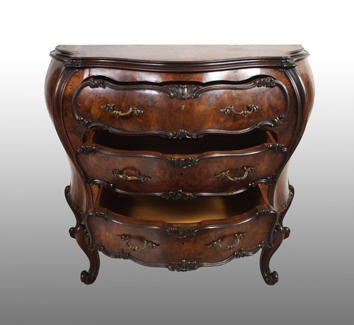 Antique Louis XV style chest of drawers from the Veneto period, 20th century.