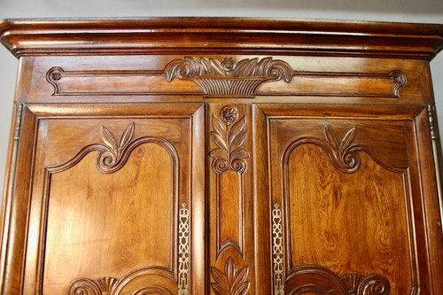 Armadio nuziale del XIX secolo