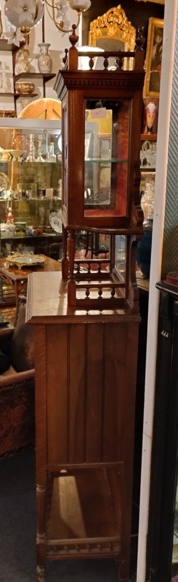 Display cabinet - Walnut - Brass - C. 1900.