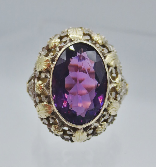 Ring, Gold und Amethyst.