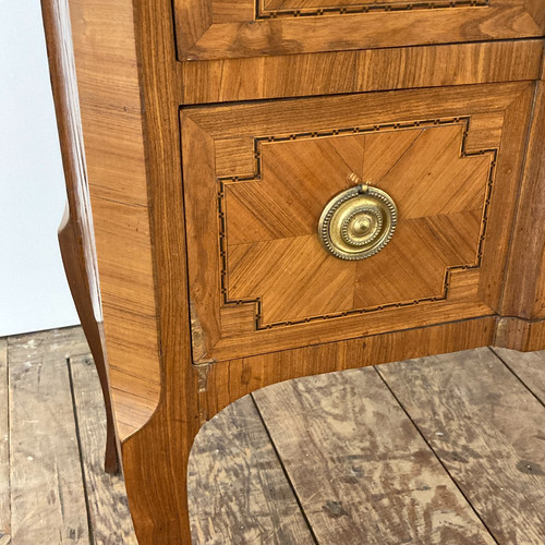Transition style chest of drawers