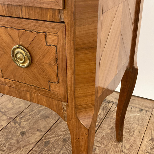 Transition style chest of drawers