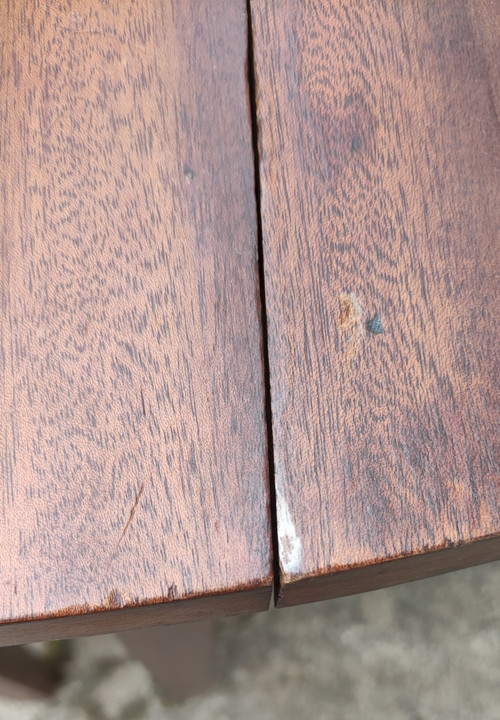 Großer Design-Klapptisch