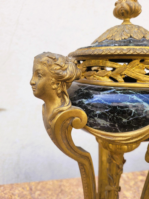 Coppia di cassette in marmo e bronzo, XIX secolo