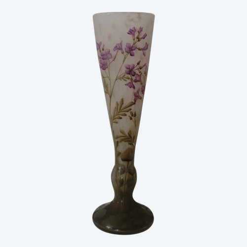 Vase DAUM émaillé à décor de cardamines des près et Lierre vers 1910