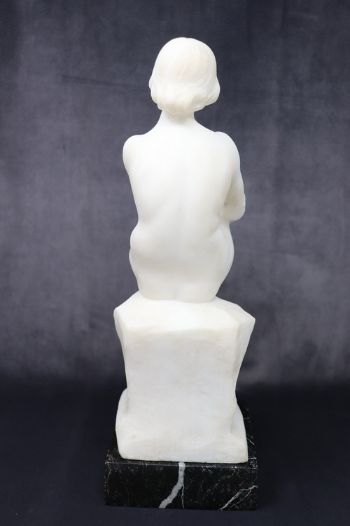 Sculpture Art Déco en Marbre Blanc, 1920s