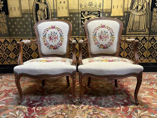 Pair of Louis XV armchairs in tapestry