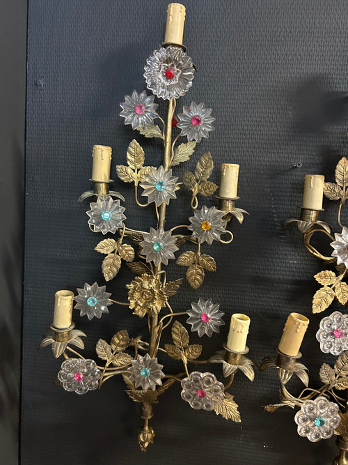 Importante coppia di lampade da parete per chiesa o cappella in ottone dorato e vetro della fine del XIX secolo H 70 cm