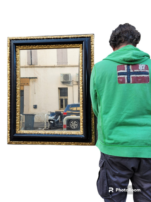 Specchio in legno annerito e dorato, XVII secolo