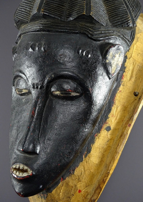 Côte D’ivoire, Peuple Gouro, Années 1940/1950, Masque De Danse Féminin « Gu ».