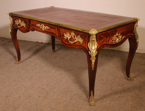 Bureau Plat De Style Louis XV En Bois De Rose