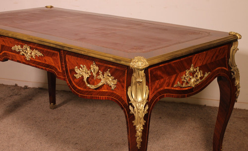 Bureau Plat De Style Louis XV En Bois De Rose