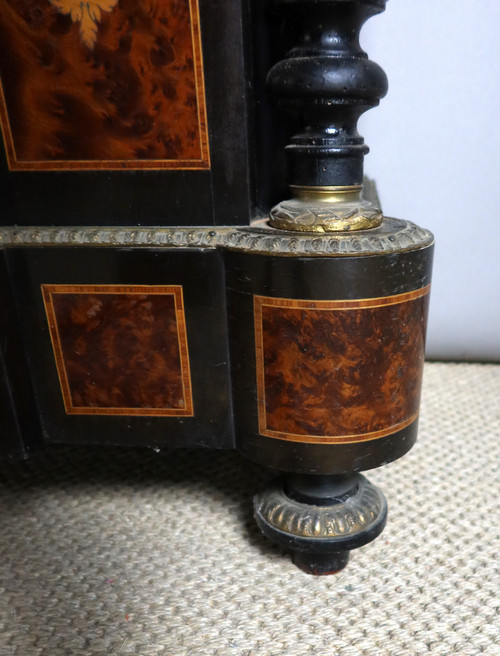 Buffet d'appui en marqueterie XIXème siècle