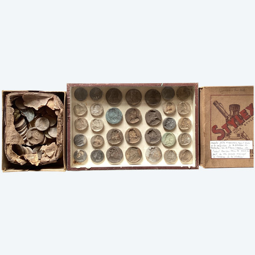 Collection de moules à médailles 